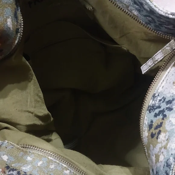 XL Free People Green Camouflage Bag - Picture 4 of 4